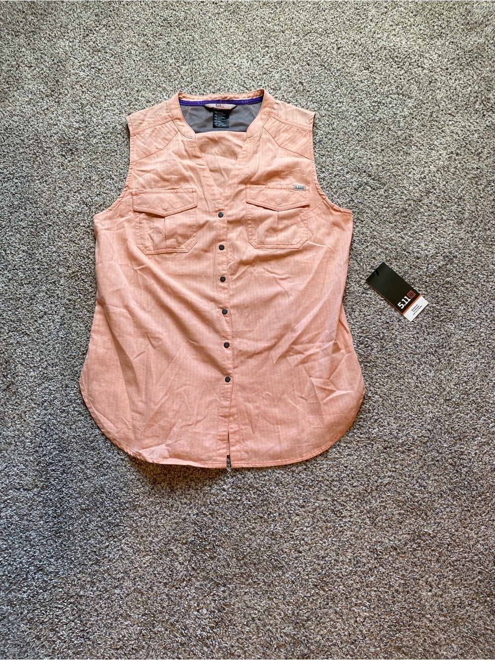 5.11 Tactical NWT Women’s Sleeveless Button-Front Peach Top Size Medium
